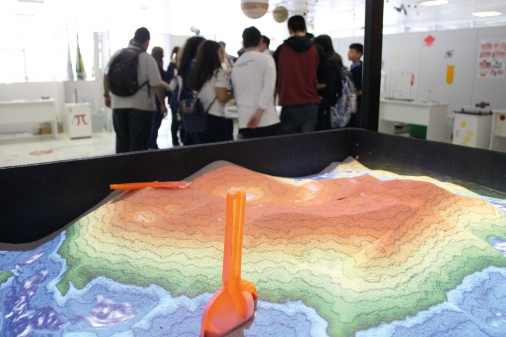 Entreteses098 augmented reality sandbox